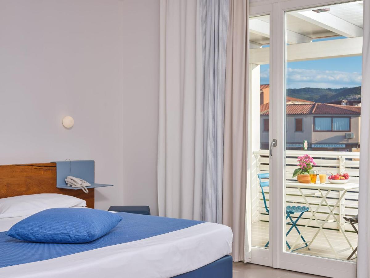 Felix Hotels - Hotel Residence Porto San Paolo Esterno foto