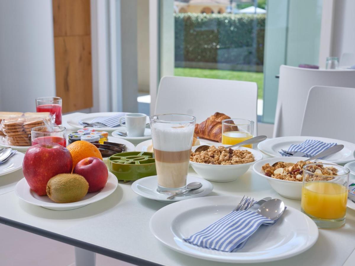 Felix Hotels - Hotel Residence Porto San Paolo Esterno foto