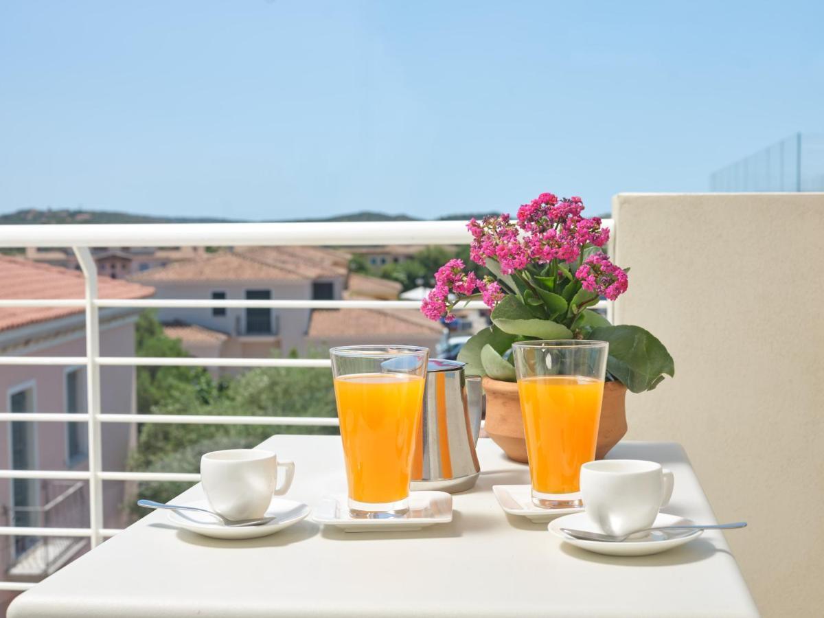 Felix Hotels - Hotel Residence Porto San Paolo Esterno foto