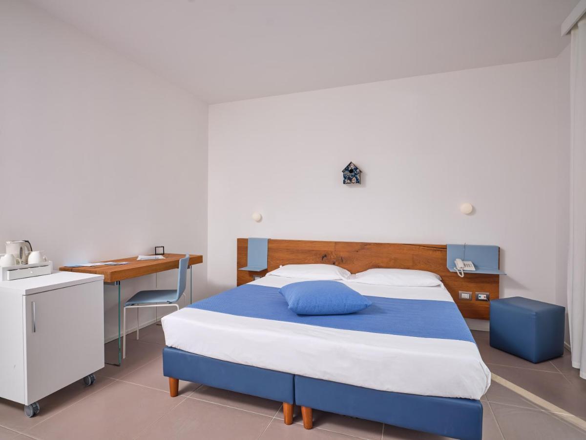 Felix Hotels - Hotel Residence Porto San Paolo Esterno foto