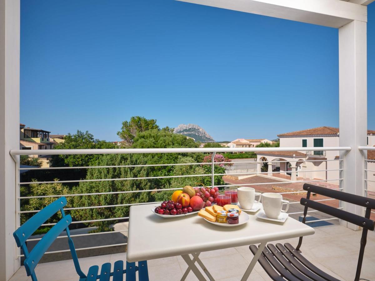 Felix Hotels - Hotel Residence Porto San Paolo Esterno foto