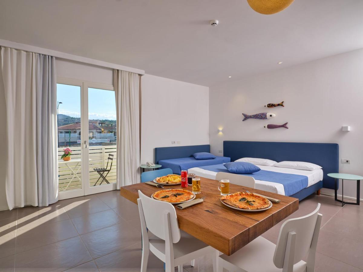 Felix Hotels - Hotel Residence Porto San Paolo Esterno foto