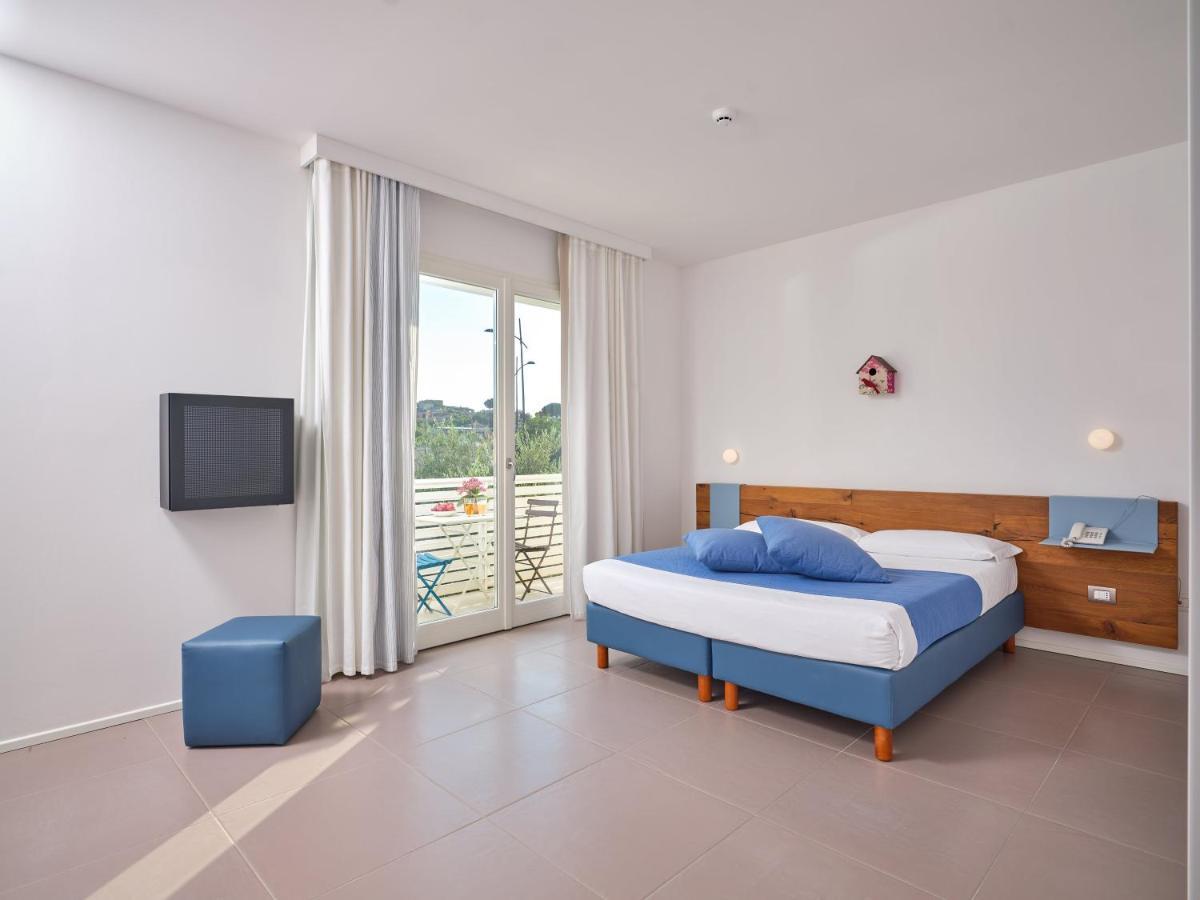 Felix Hotels - Hotel Residence Porto San Paolo Esterno foto