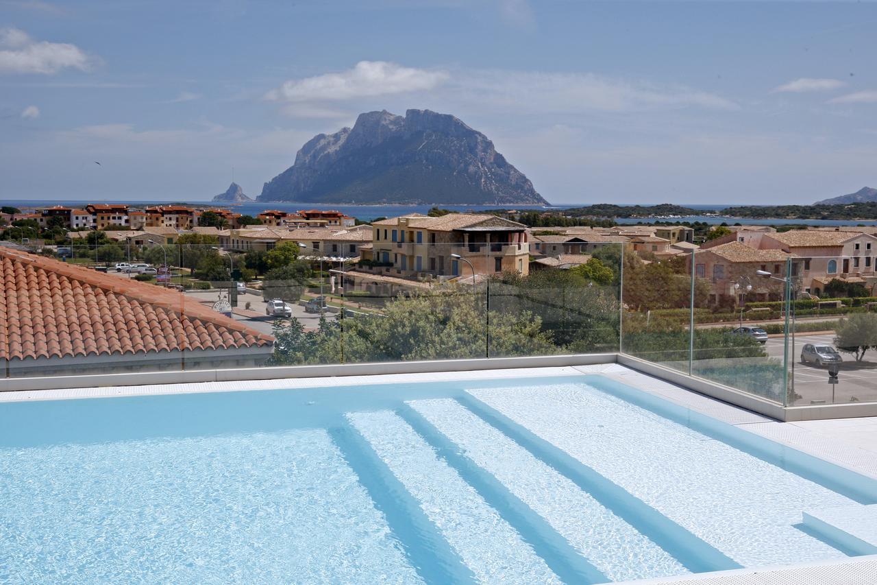 Felix Hotels - Hotel Residence Porto San Paolo Esterno foto